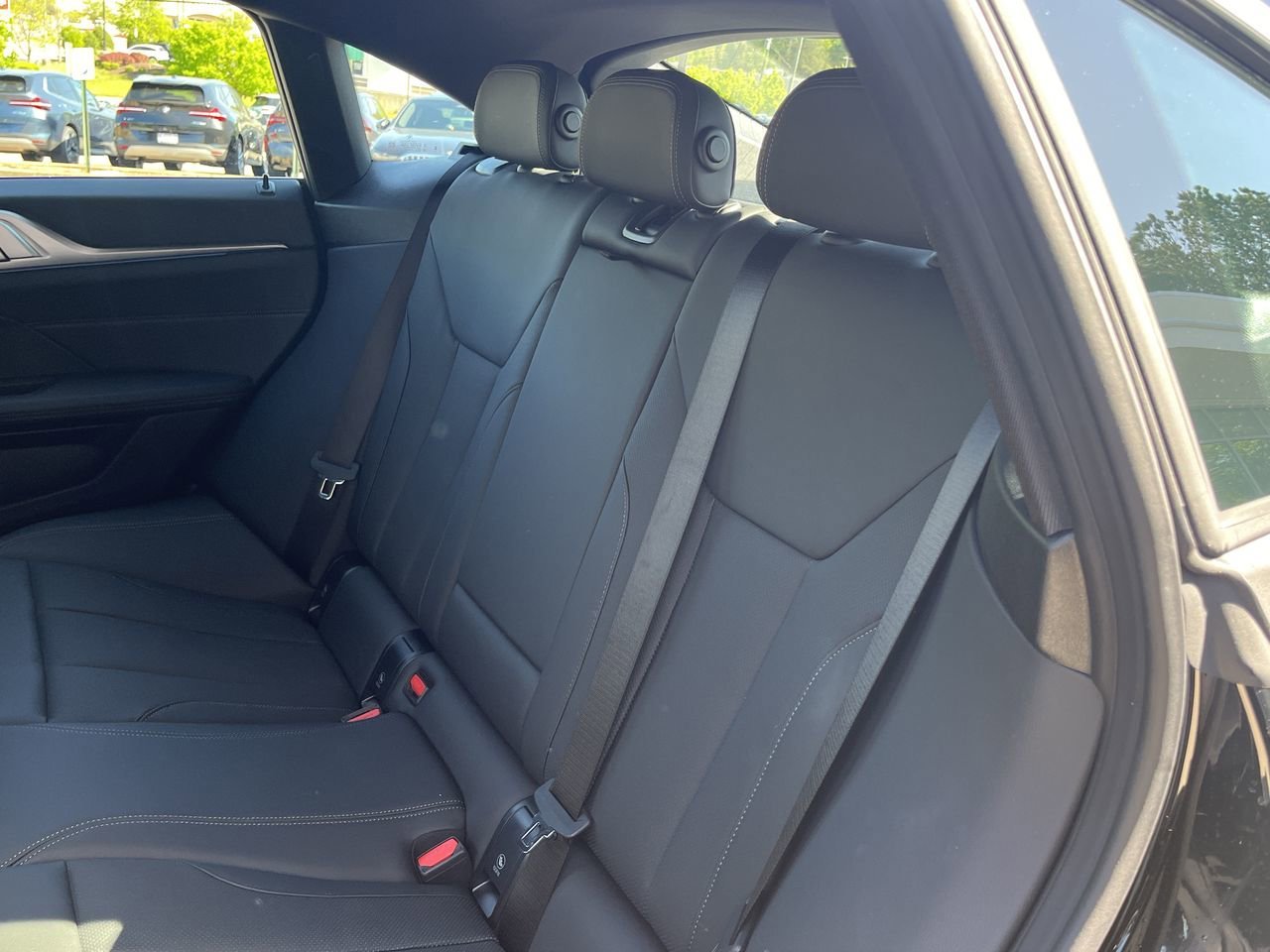 2025 BMW i4 40 - Photo 31