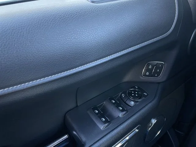 2023 Ford Expedition XLT - Photo 13