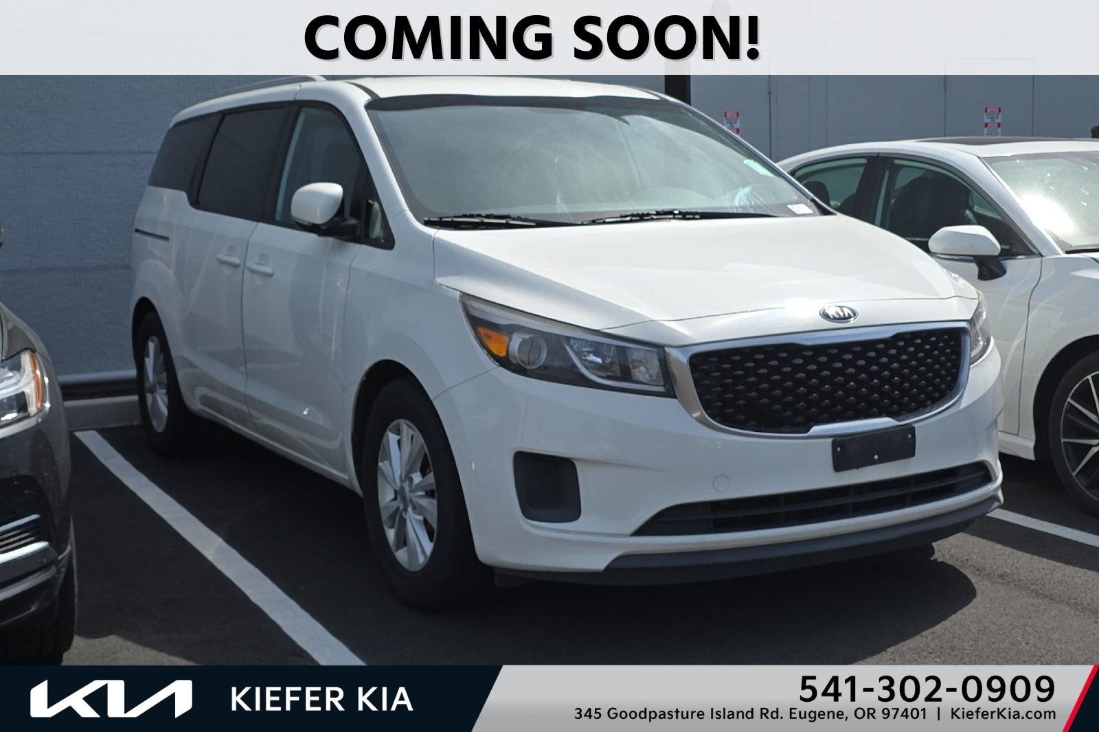 2016 Kia Sedona LX's photo