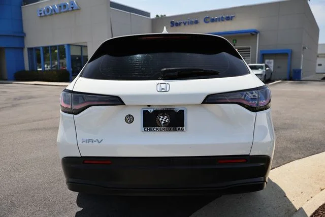 Certified Used 2023 Platinum White Pearl Honda LX image 9