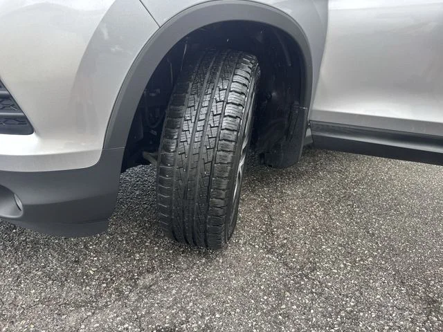 Used 2016  Honda Touring image 32