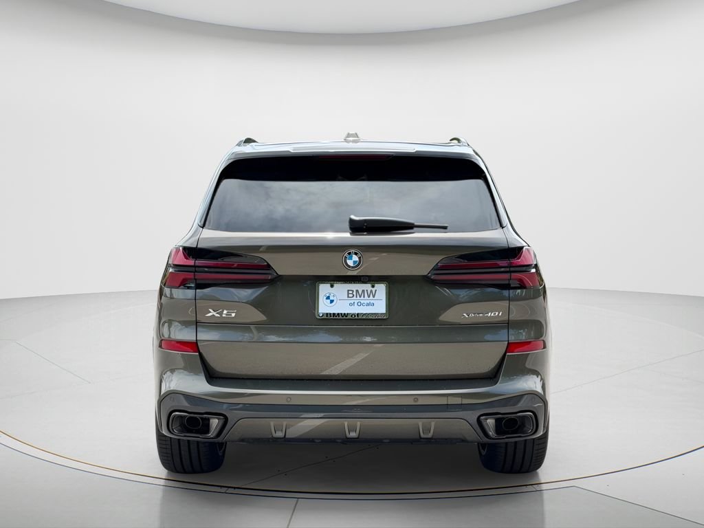 New 2026 Manhattan Green Metallic BMW xDrive40i image 6