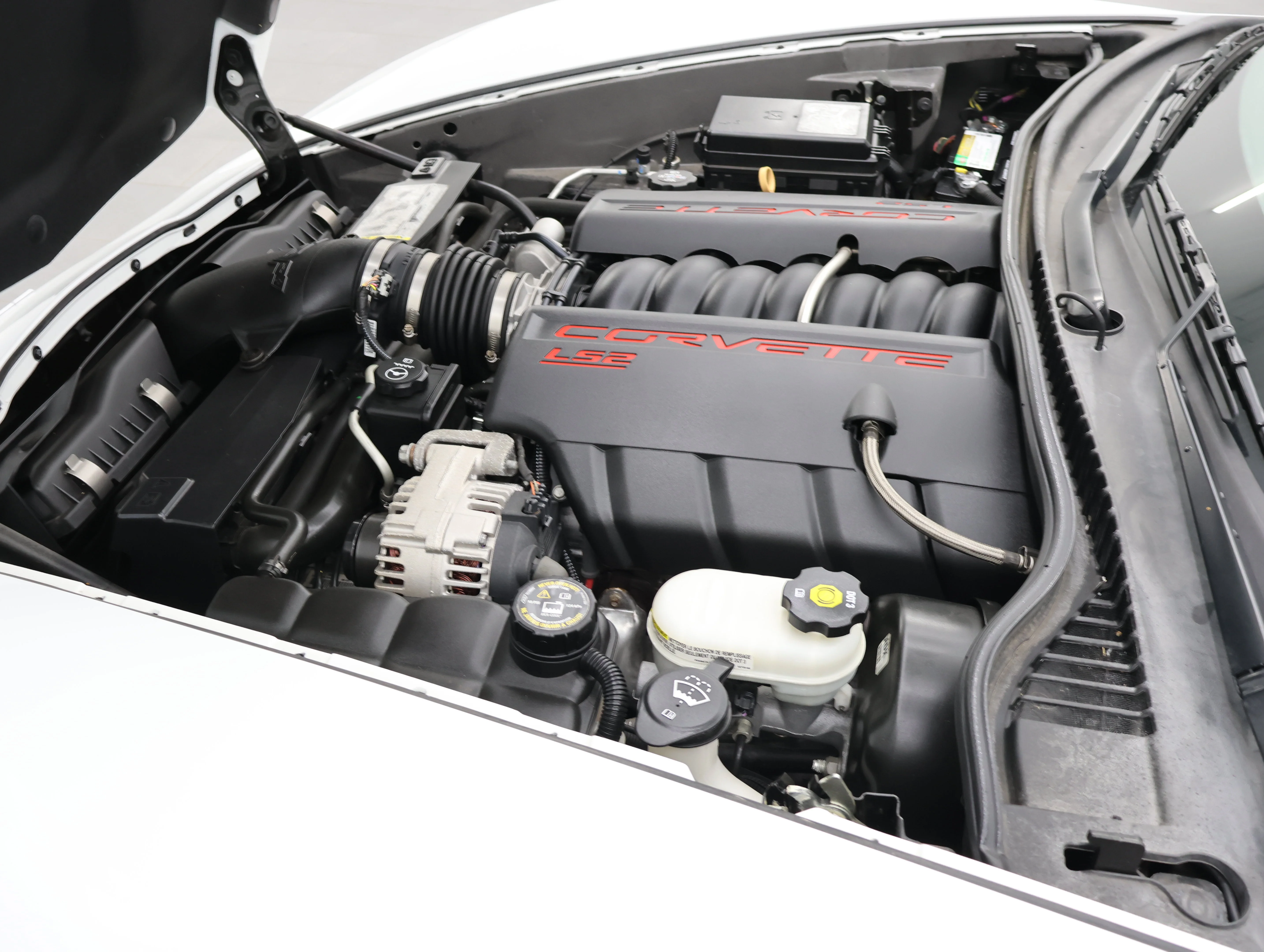 Used 2007 Arctic White Chevrolet Base image 16