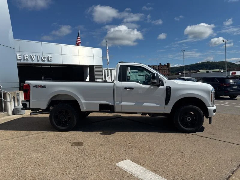 New 2025 Oxford White Ford F-350® XL image 8