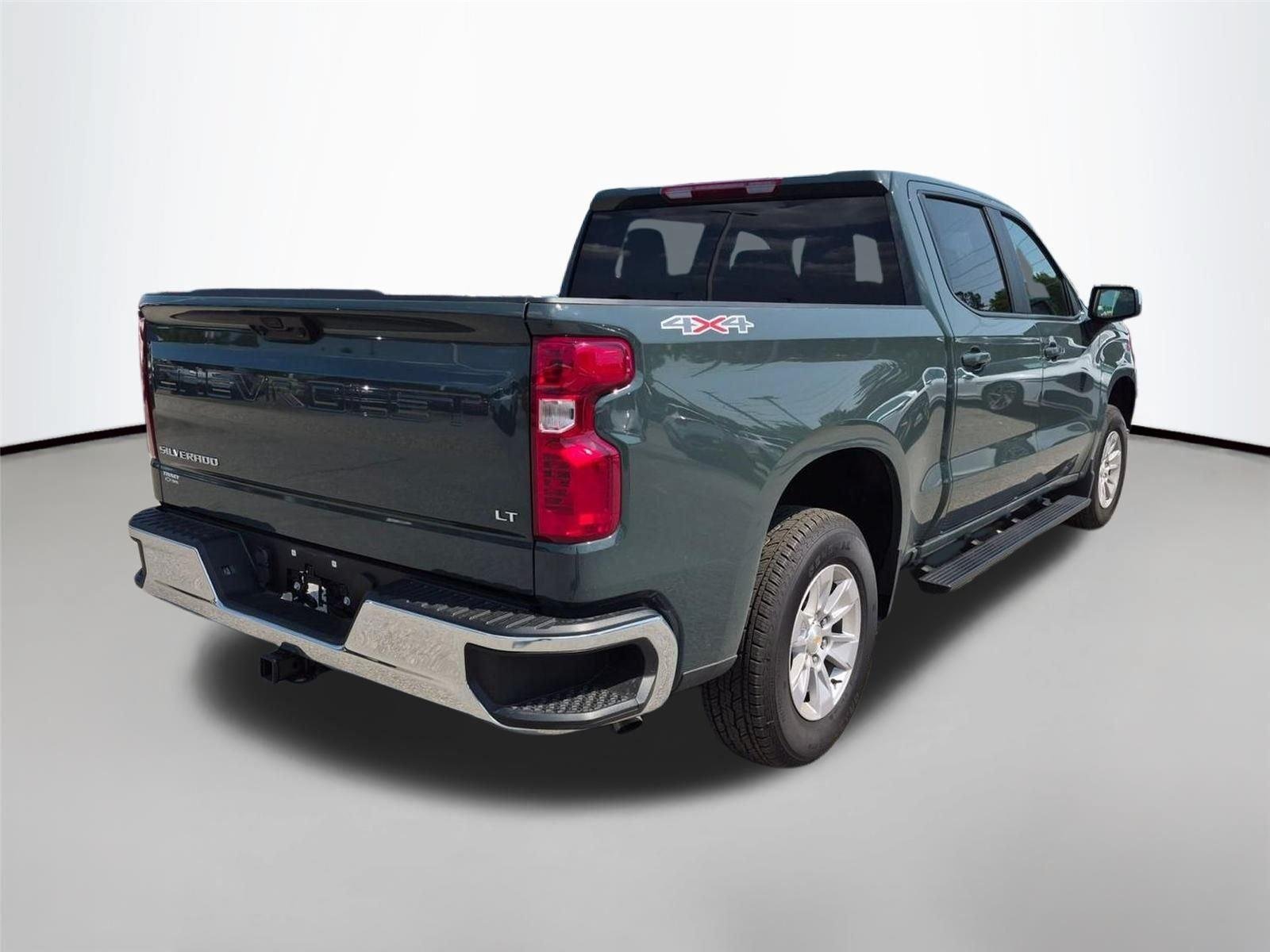 Used 2026 Cypress Gray Chevrolet LT image 5