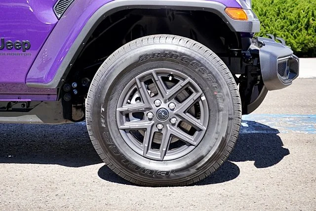 New 2026 Reign Jeep Sport S image 7