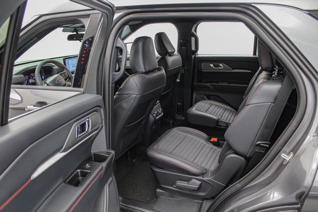 New 2026 Carbonized Gray Metallic Ford ST-Line image 19
