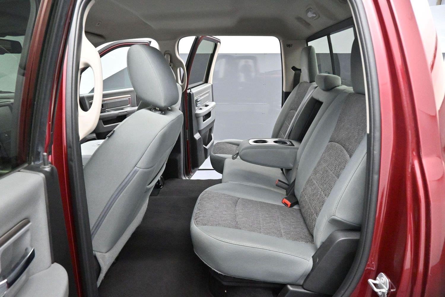Used 2017 Delmonico Red Pearlcoat Ram Big Horn image 30