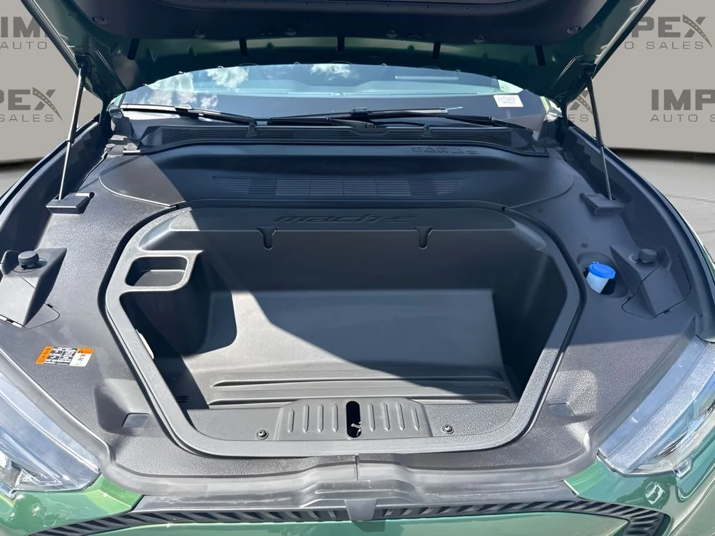 Used 2025 Green Ford Select image 19