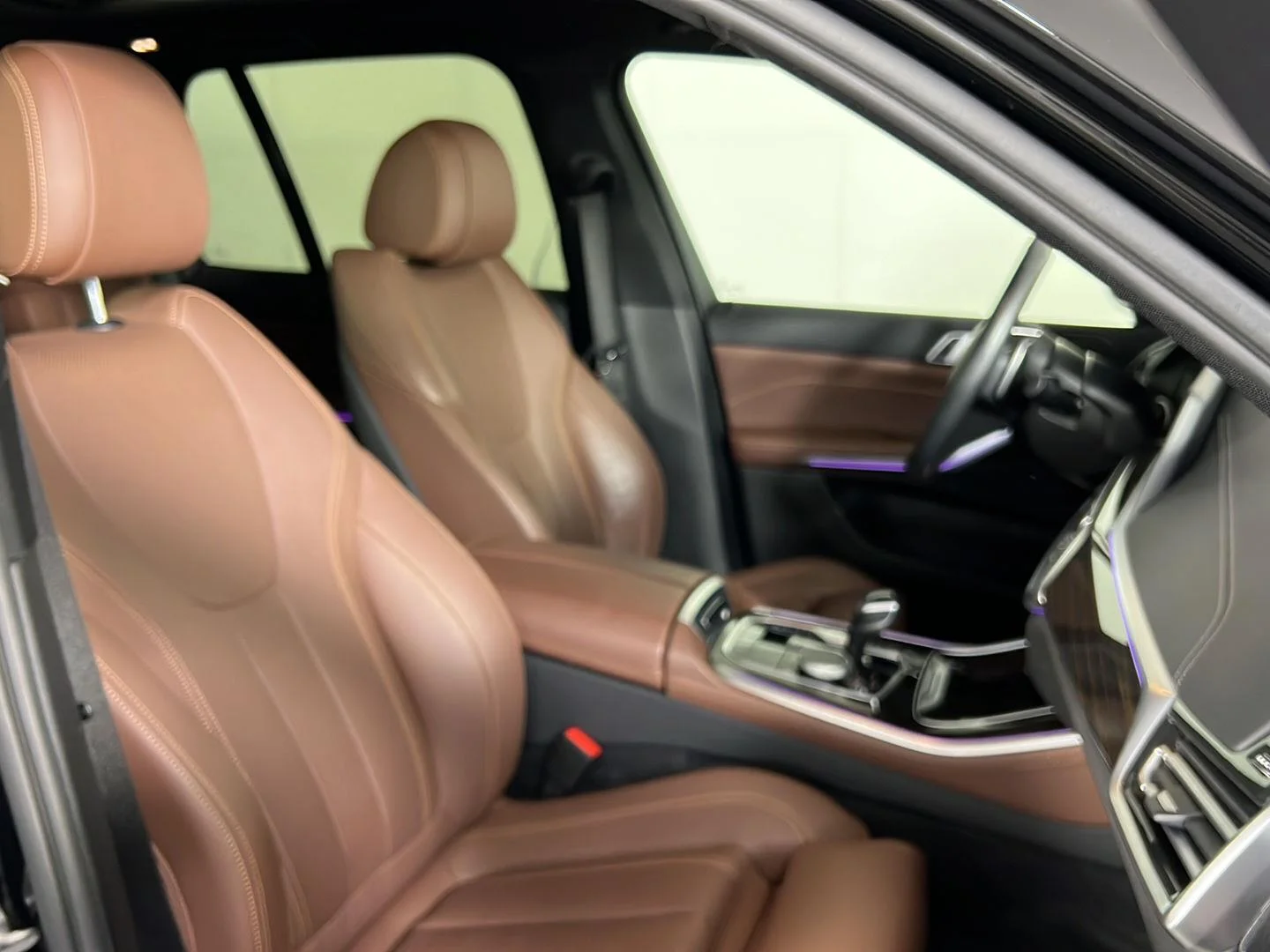 Used 2020 Jet Black BMW xDrive40i image 24
