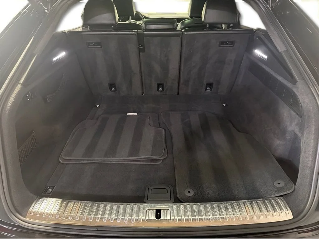 Used 2022 Black Audi 55 Prestige image 14