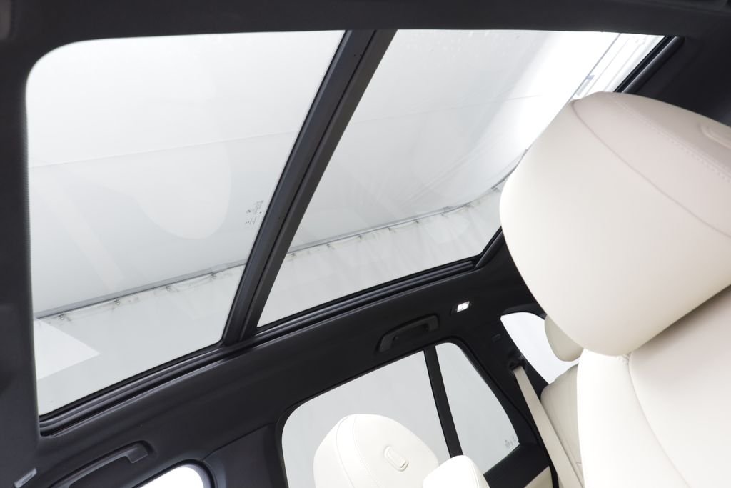 Used 2019 Mineral White Metallic BMW xDrive40i image 14