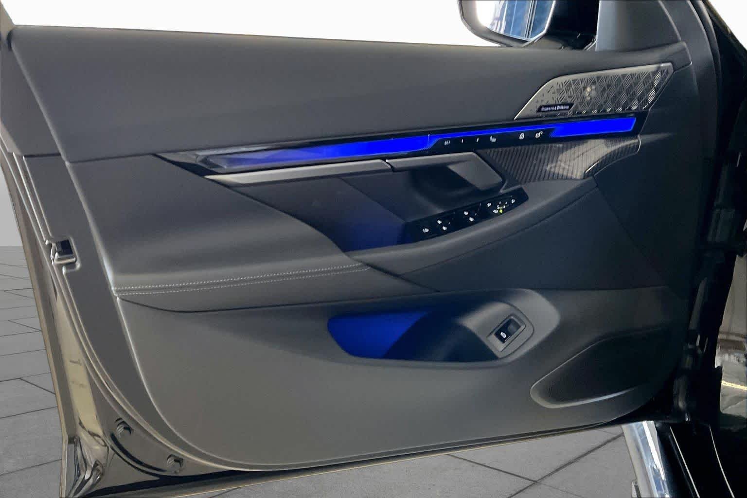 New 2027 Black Sapphire Metallic BMW  image 10