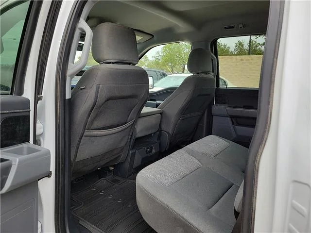 Used 2023 Oxford White Ford XLT 4x4 SuperCrew Cab 5.5 ft. box 145 in. WB image 6