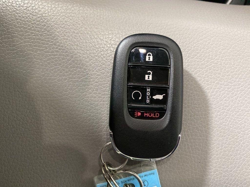 Used 2023 Lunar Silver Metallic Honda Touring image 21