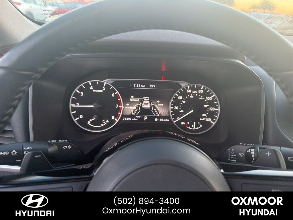 Used 2023 Super Black Nissan SL image 5