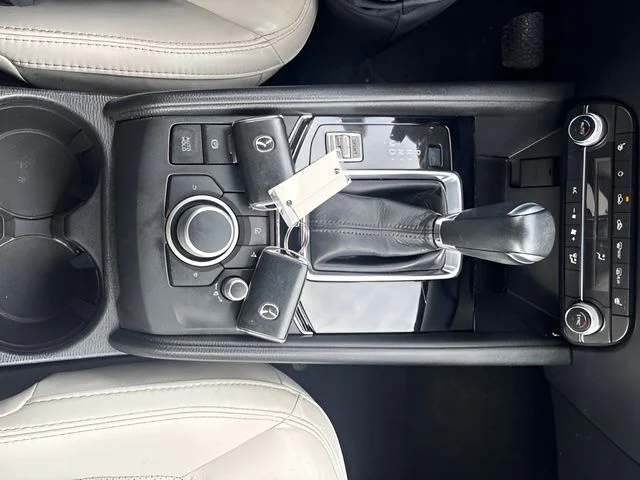Used 2021 Black Mazda Touring image 15