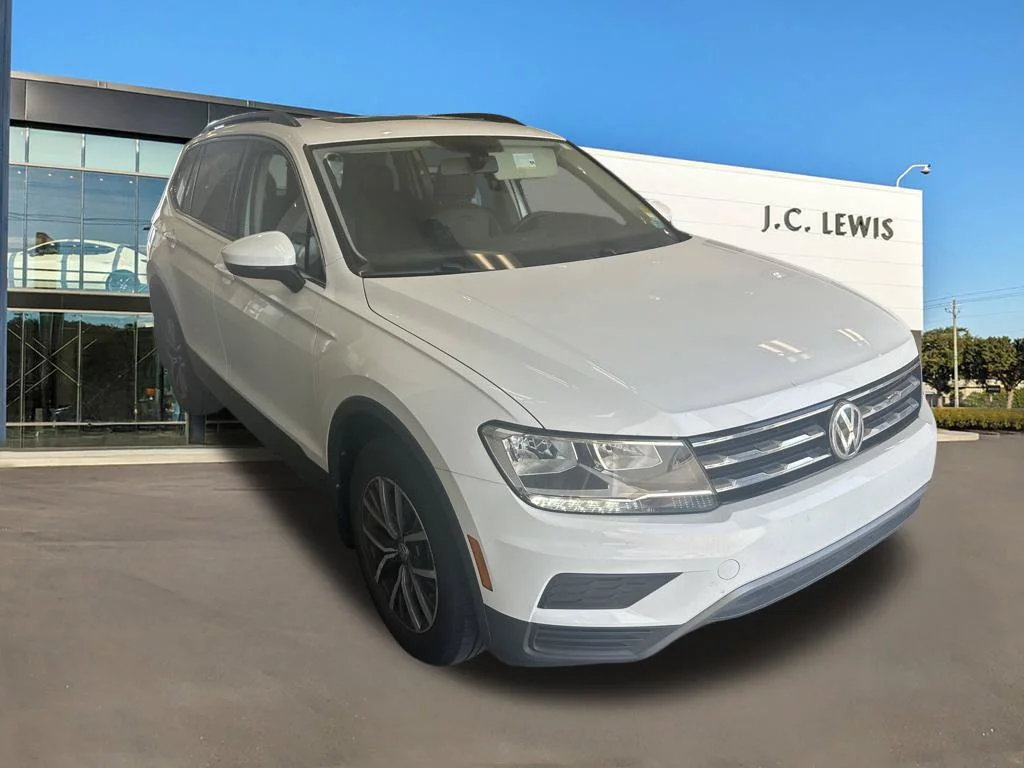Used 2019 Pure White Volkswagen 2.0T SEL R-Line image 1