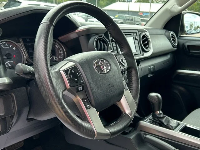 Used 2019 Quicksand Toyota SR5 image 29