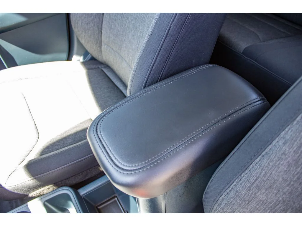 Used 2025 Carbonized Gray Metallic Ford XLT image 31