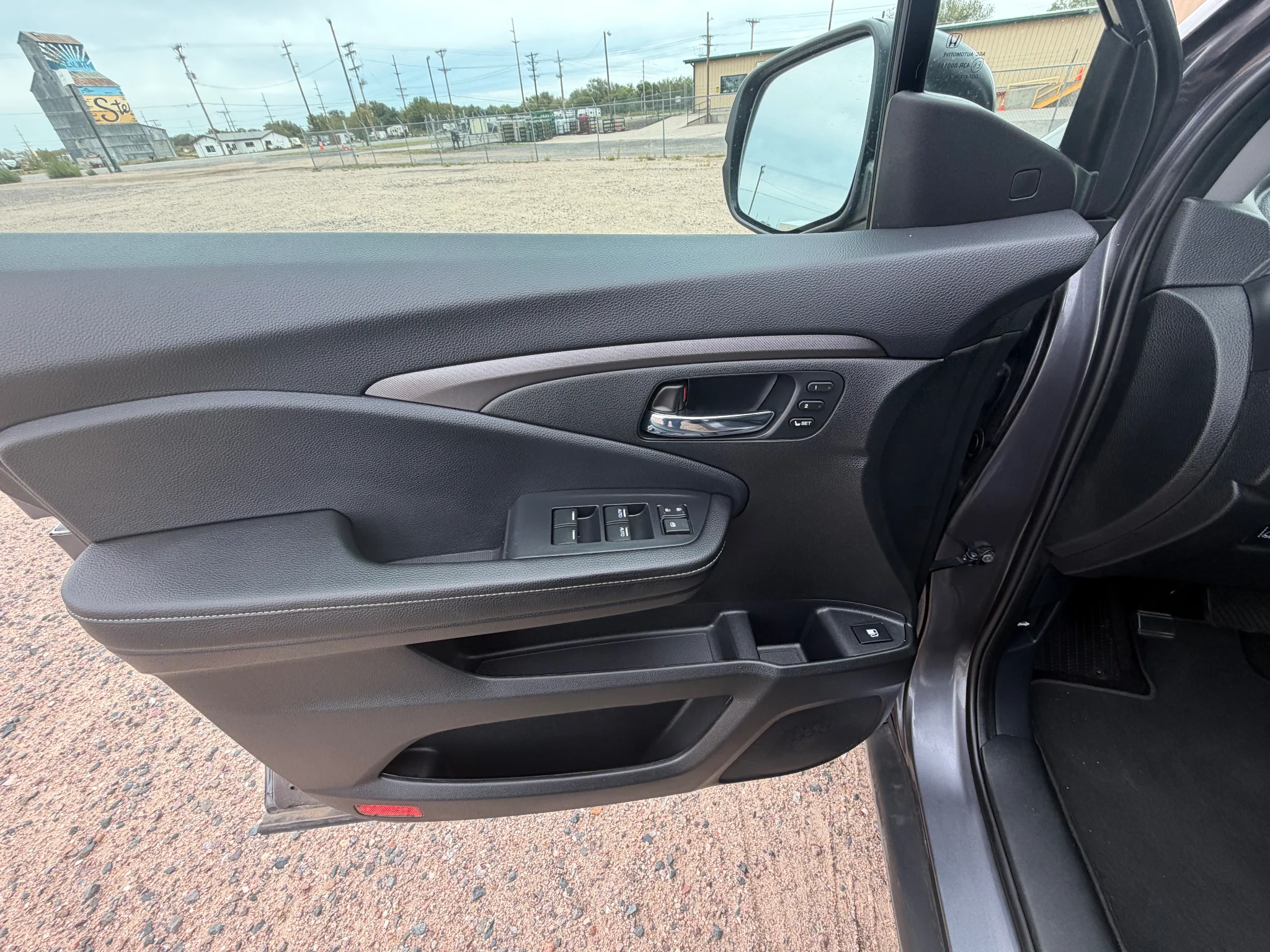 Used 2026 Sonic Gray Pearl Honda RTL image 15
