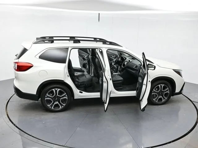 Used 2023 Crystal White Pea Subaru Limited image 48