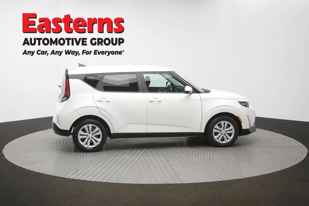 Used 2023 White Kia LX image 43
