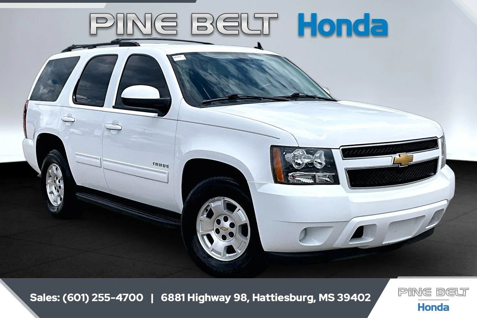 Used 2013 Summit White Chevrolet LS image 1