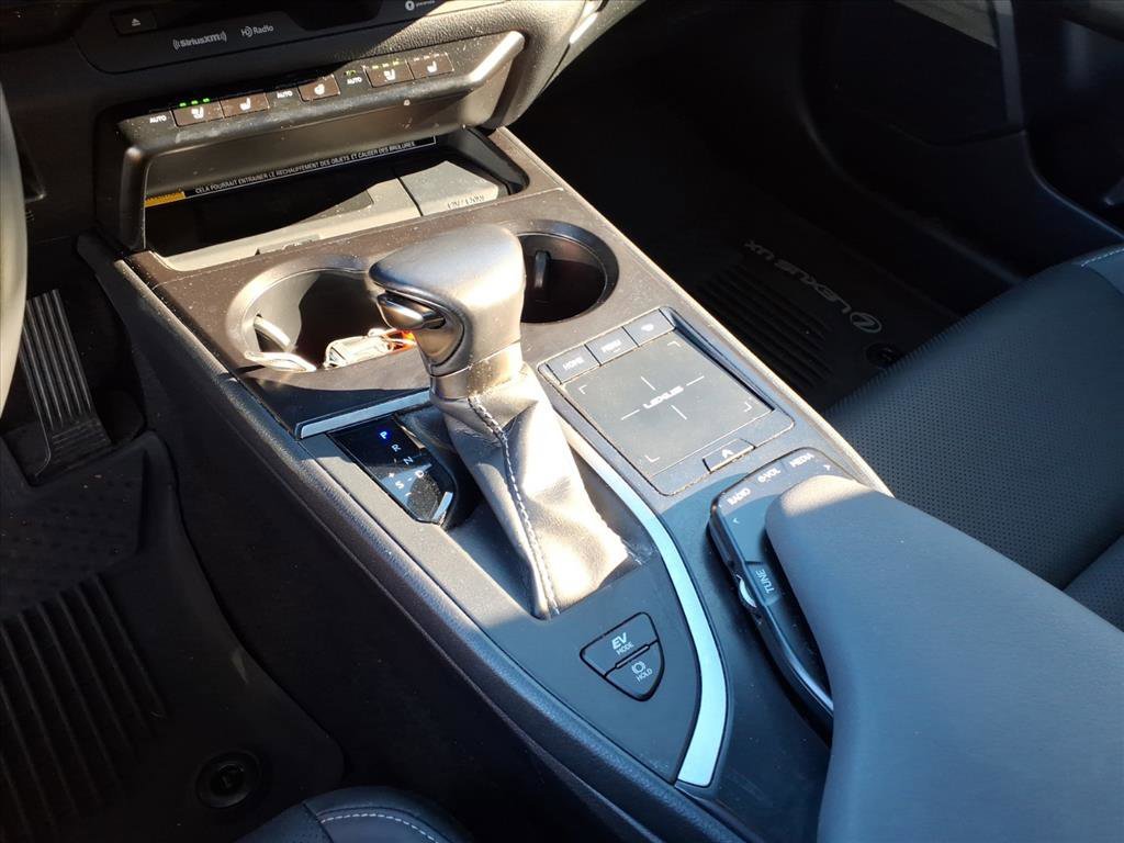 Used 2022 Red Lexus UX 250h image 21