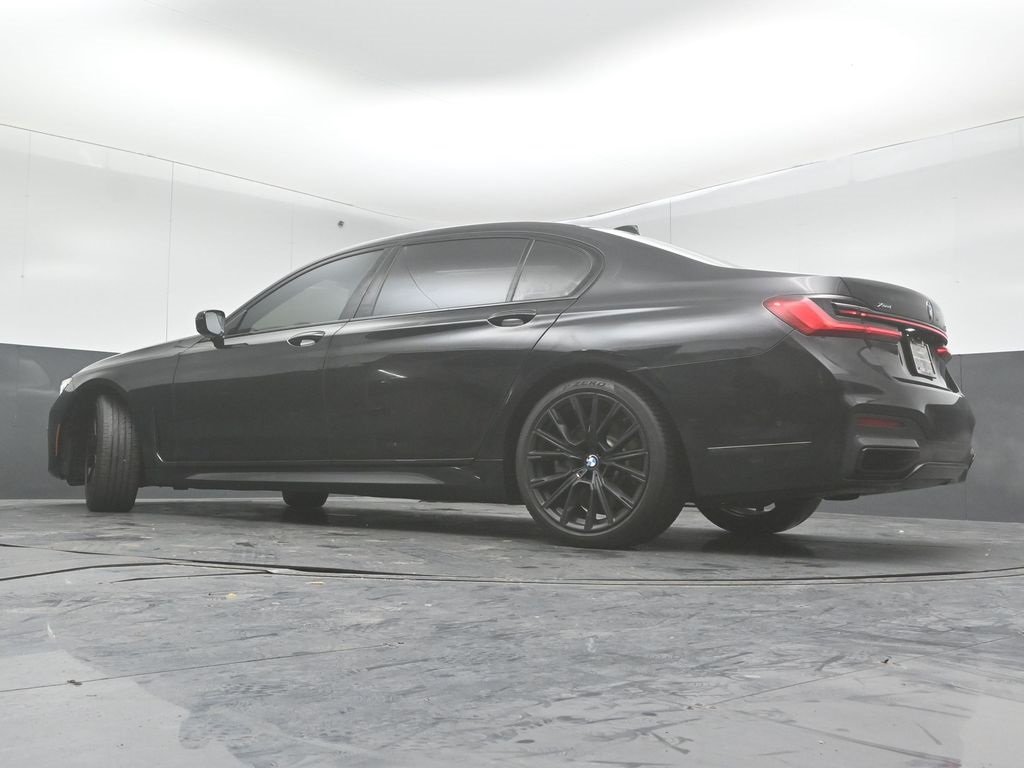 2022 BMW 750LI - Image 31