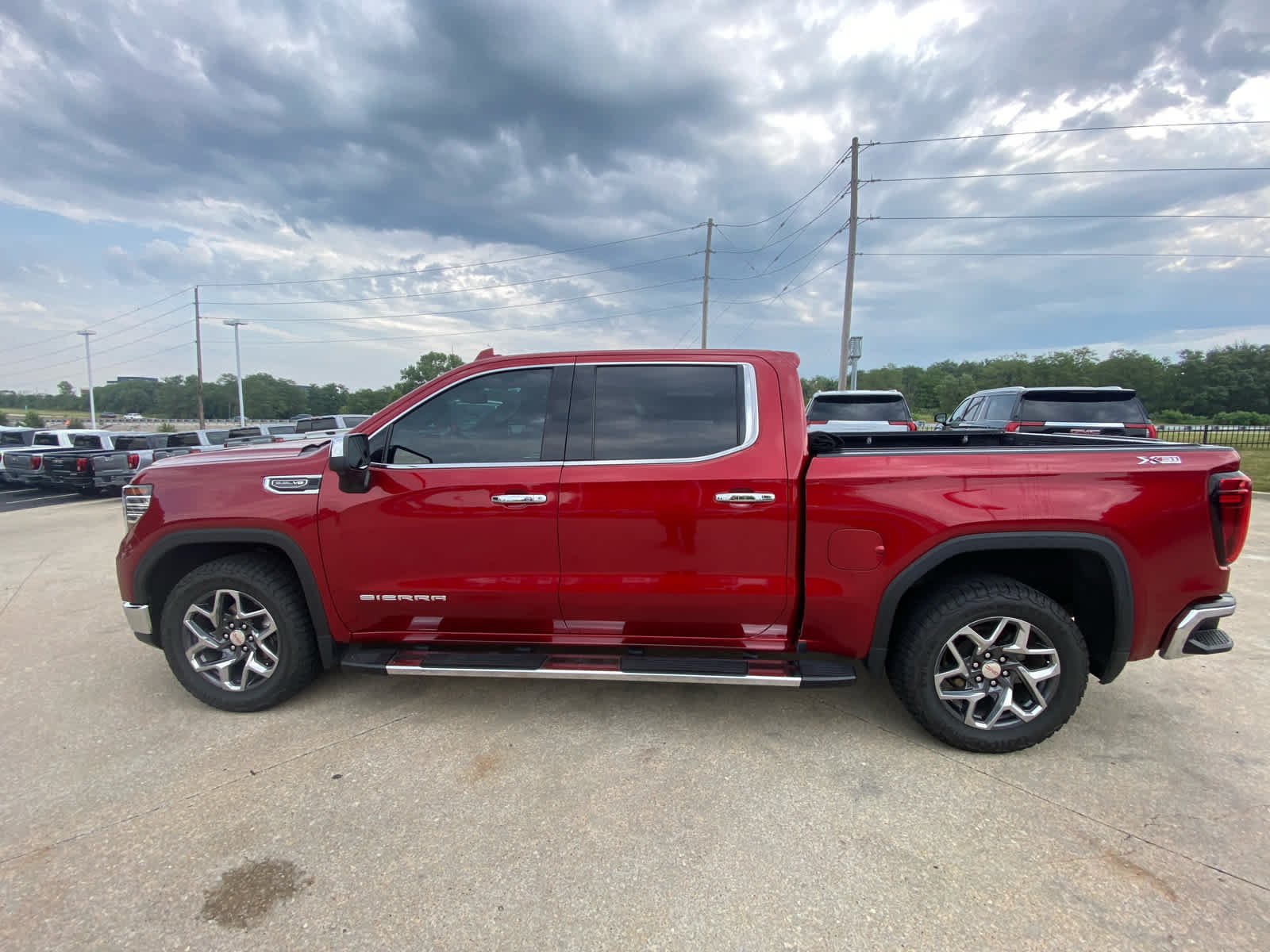 Used 2024 Volcanic Red Tintcoat GMC SLT image 5
