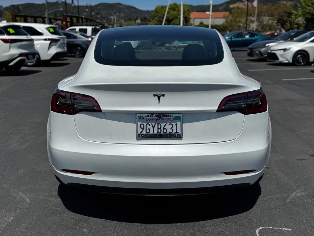 Used 2023  Tesla Base image 8