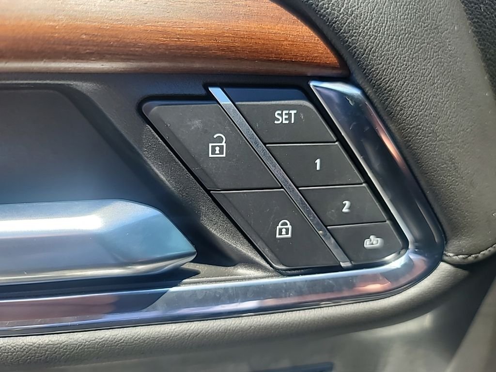 Used 2023 Gray GMC Denali image 17