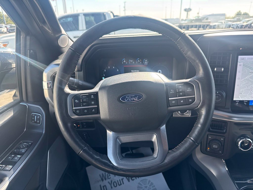 Used 2024  Ford Lariat image 36
