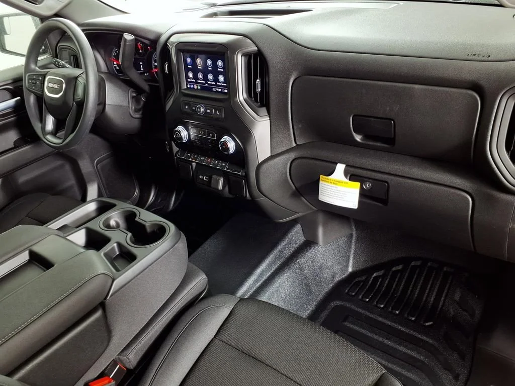 New 2026 Summit White GMC Pro image 31