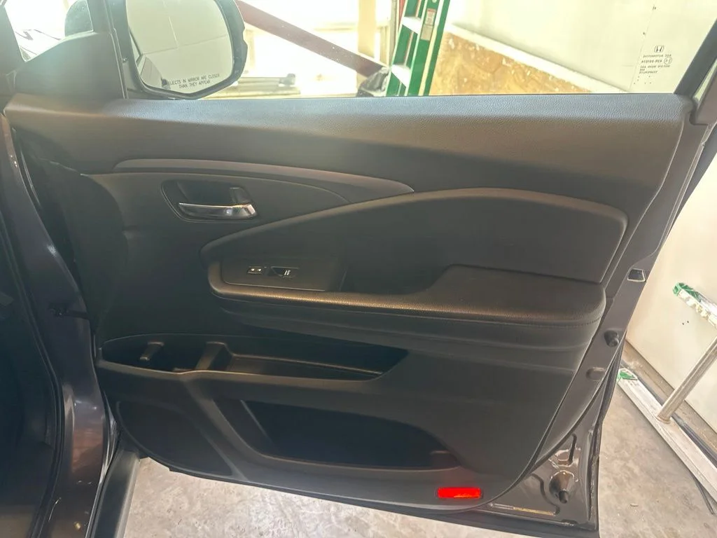 Used 2021  Honda EX-L image 31