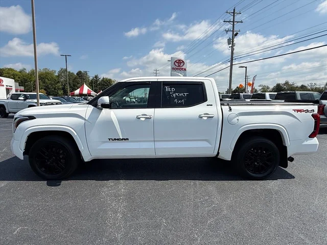 2023 Toyota Tundra SR5 TRD SPORT