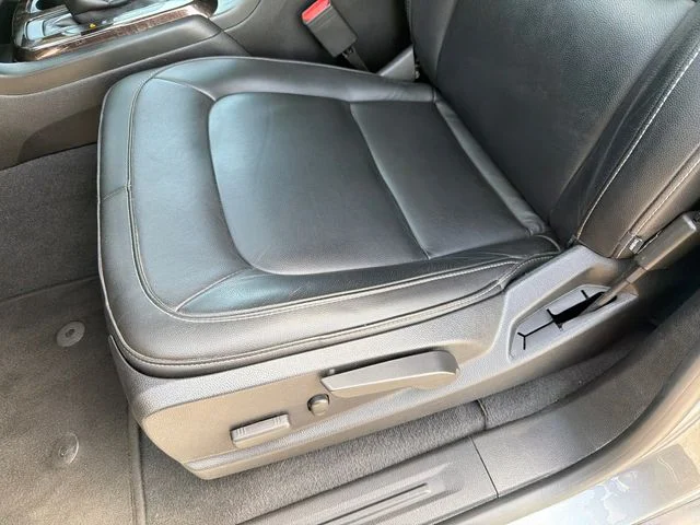 Used 2019 Gray GMC SLT image 20