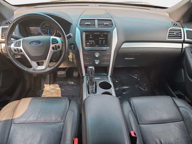 Used 2014 Gray Ford XLT image 10