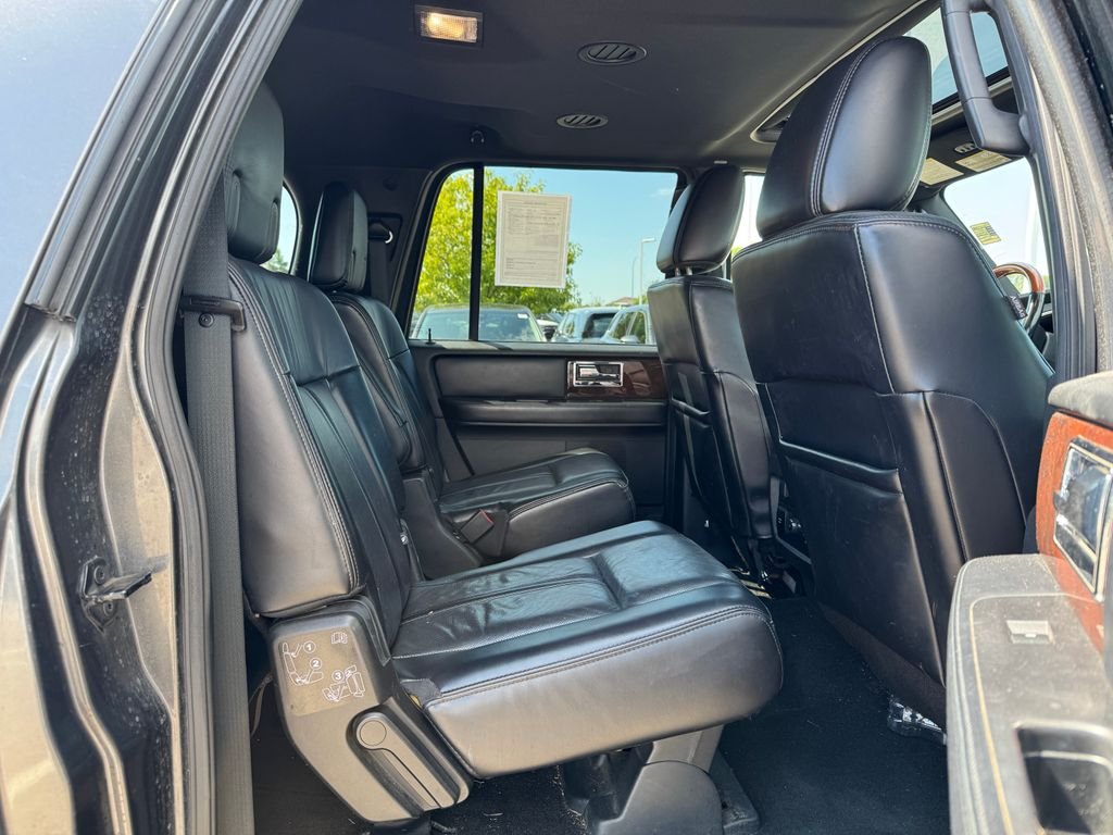 Used 2017 Magnetic Gray Metallic Lincoln Select image 20