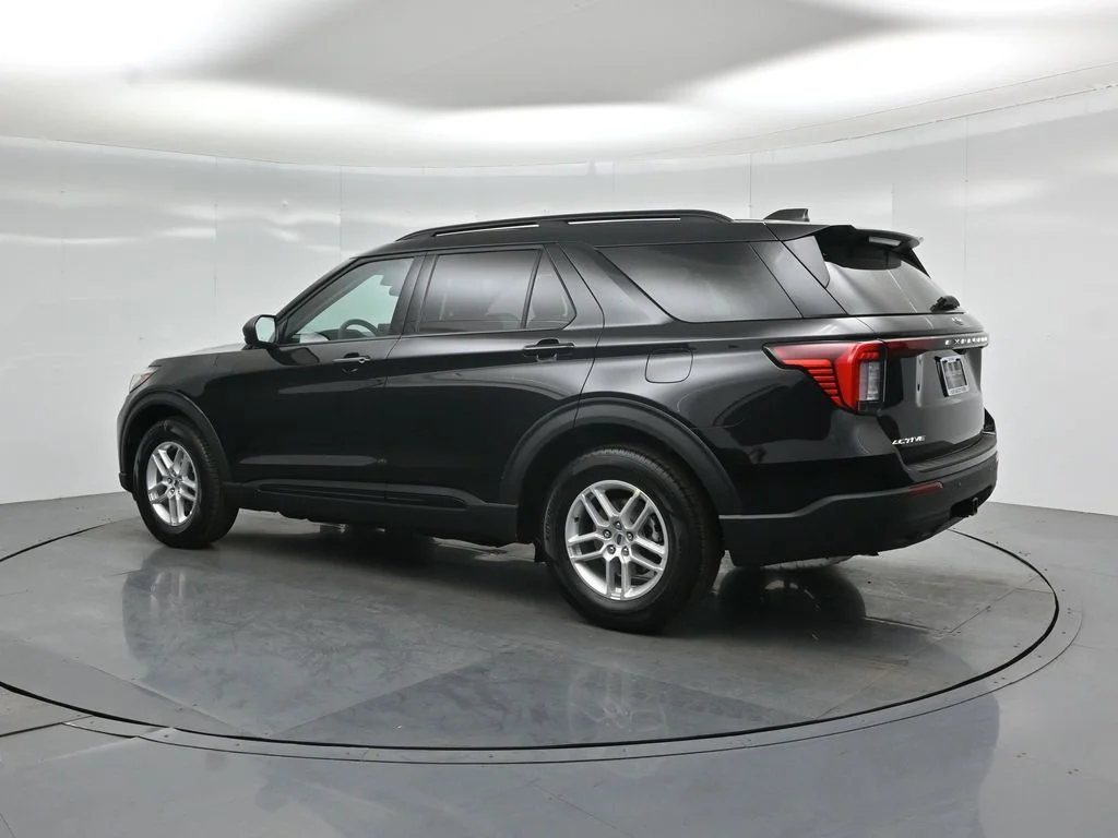 New 2026 Agate Black Metallic Ford Active image 6