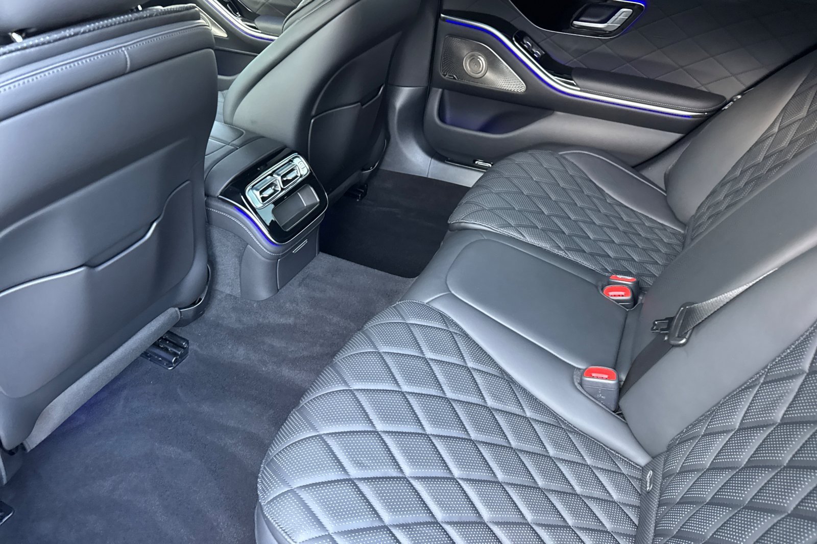 Certified Used 2024 Black Mercedes-Benz S 500 image 11