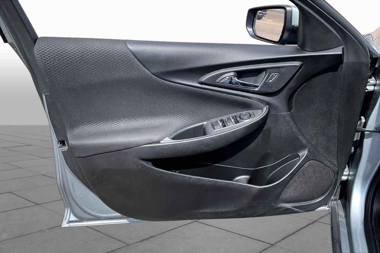 Used 2024 Sterling Gray Metallic Chevrolet LT image 20