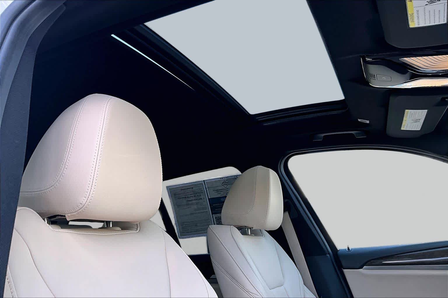 Used 2019 Alpine White BMW sDrive30i image 14