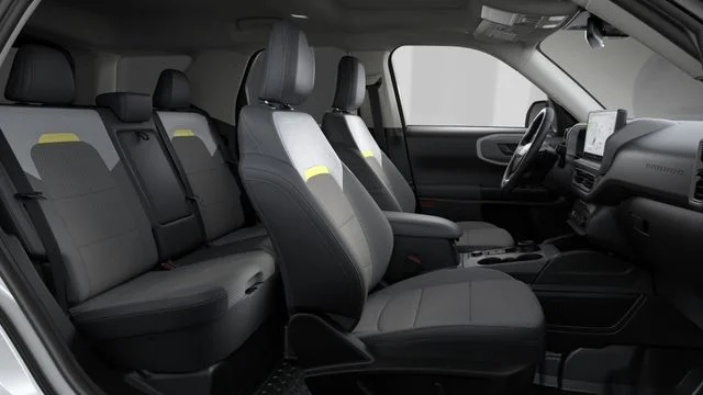 New 2026 Oxford White Ford Badlands image 3