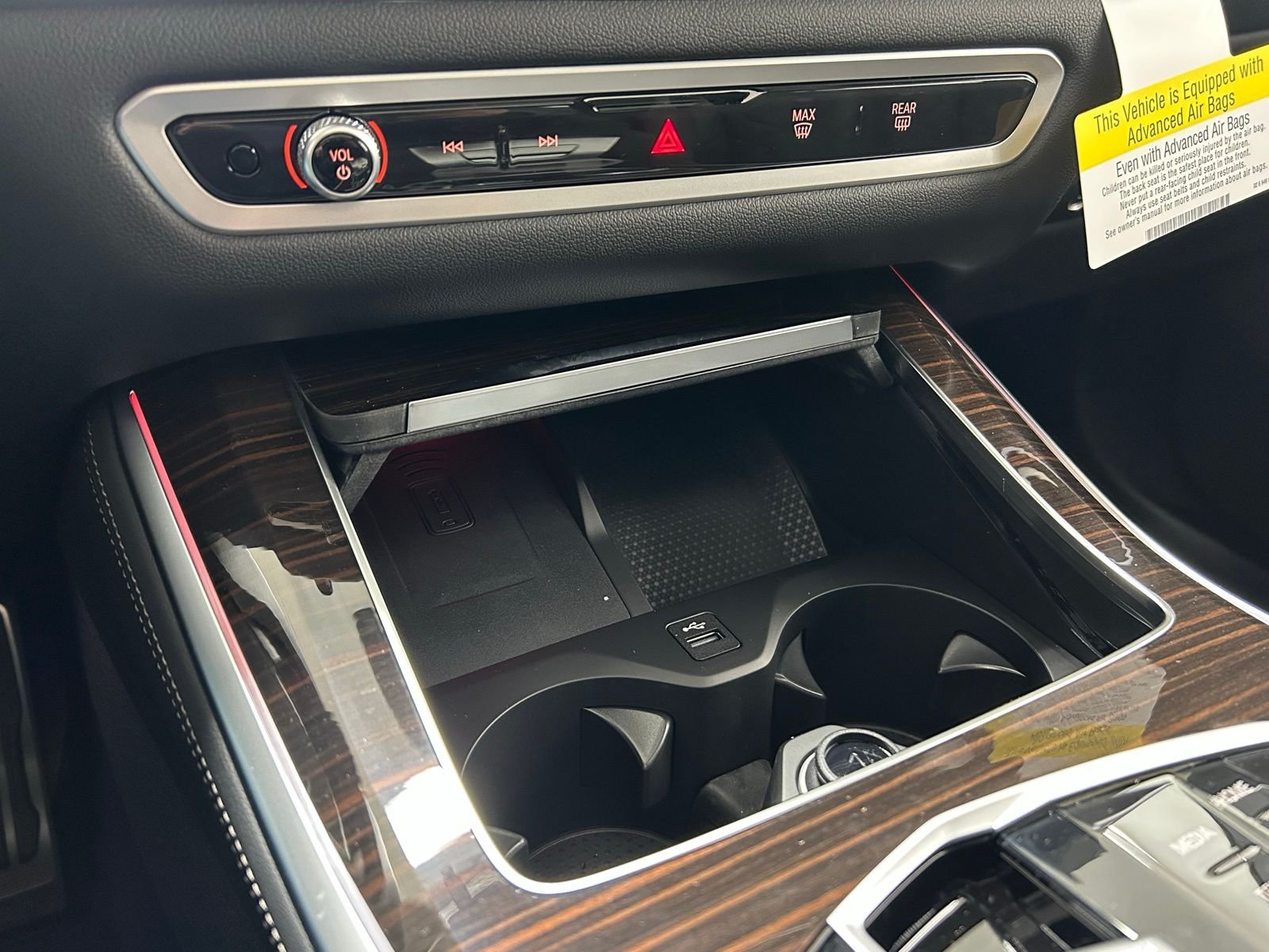 New 2026 Carbon Black Metallic BMW xDrive40i image 20