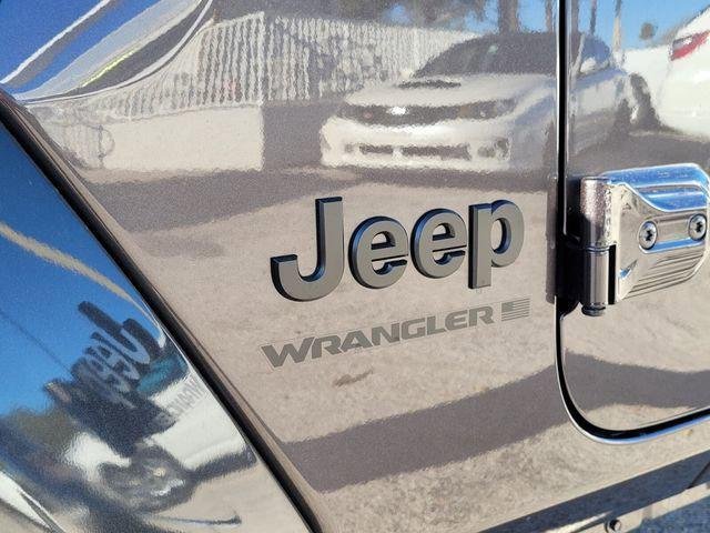 2025 Jeep Wrangler 4-Door Sahara - Photo 10