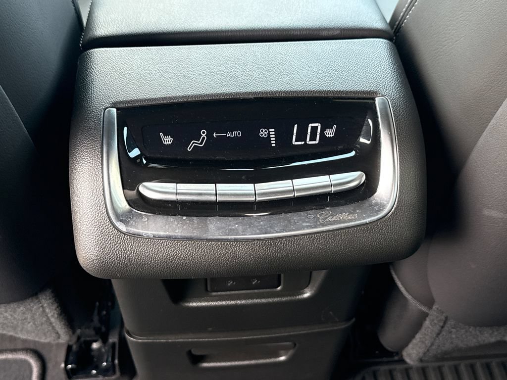 2025 Cadillac XT6 Premium Luxury - Photo 24
