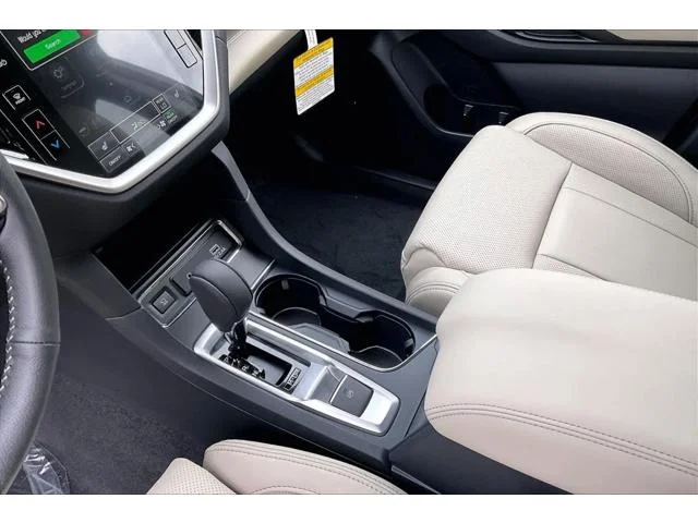 New 2027 AUTUMN GREEN METALLIC Subaru Limited 8-Passenger image 21