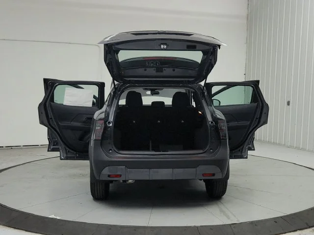 New 2027 Gray Nissan S image 15